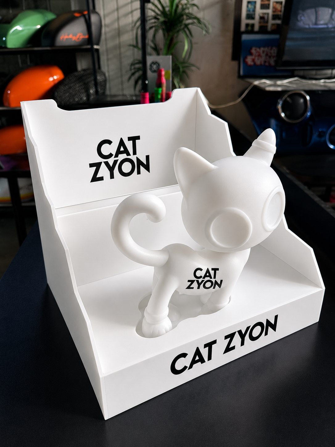 Display Box Cat Zyon em MDF – Caixa Expositora Opcional