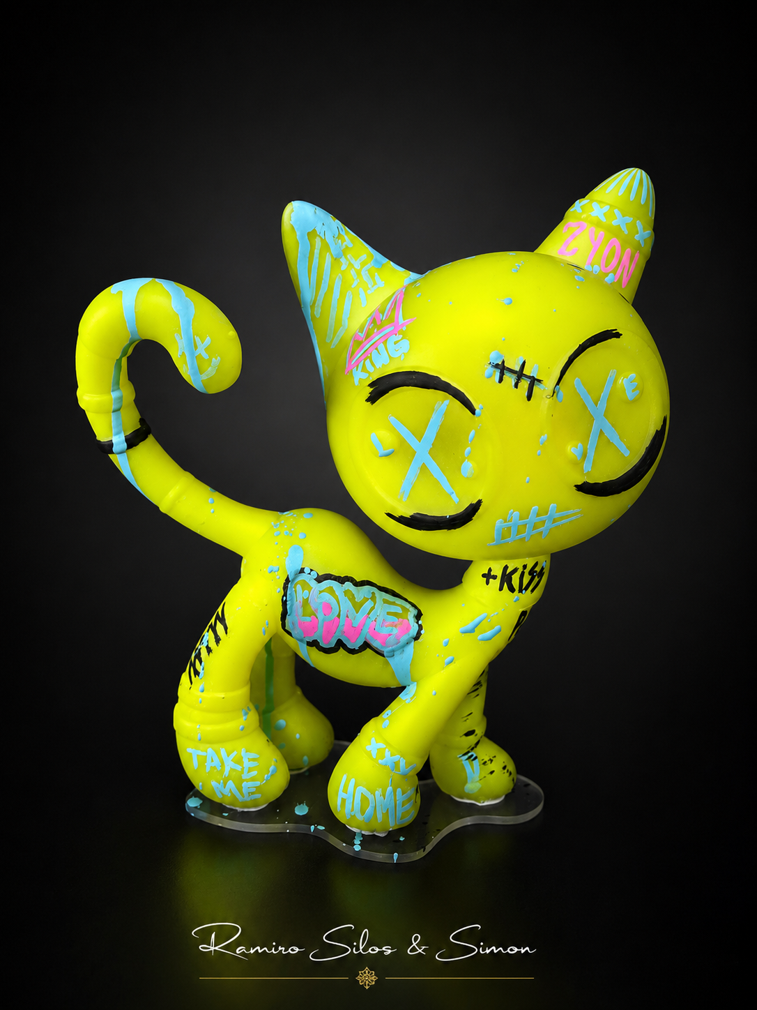 Cat Zyon “Electric Love” – Escultura Premium Neon Street Art