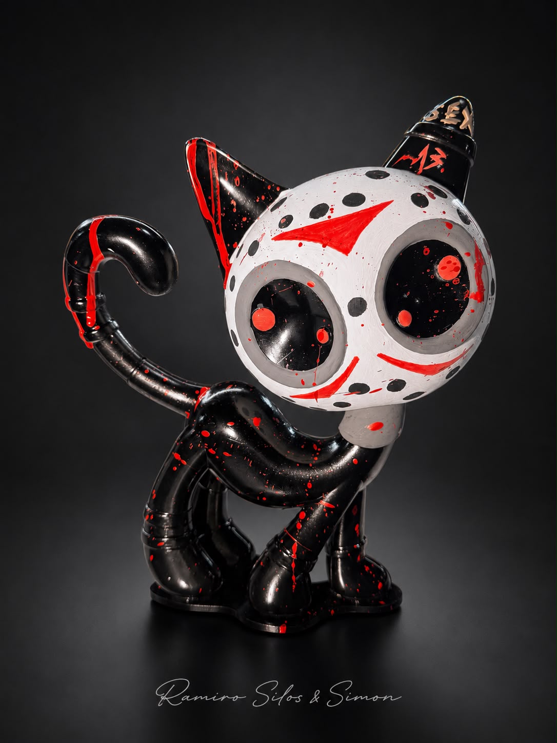 Cat Zyon "Jason" – Escultura Pop Art Pintada à Mão | Peça Única (One of One)
