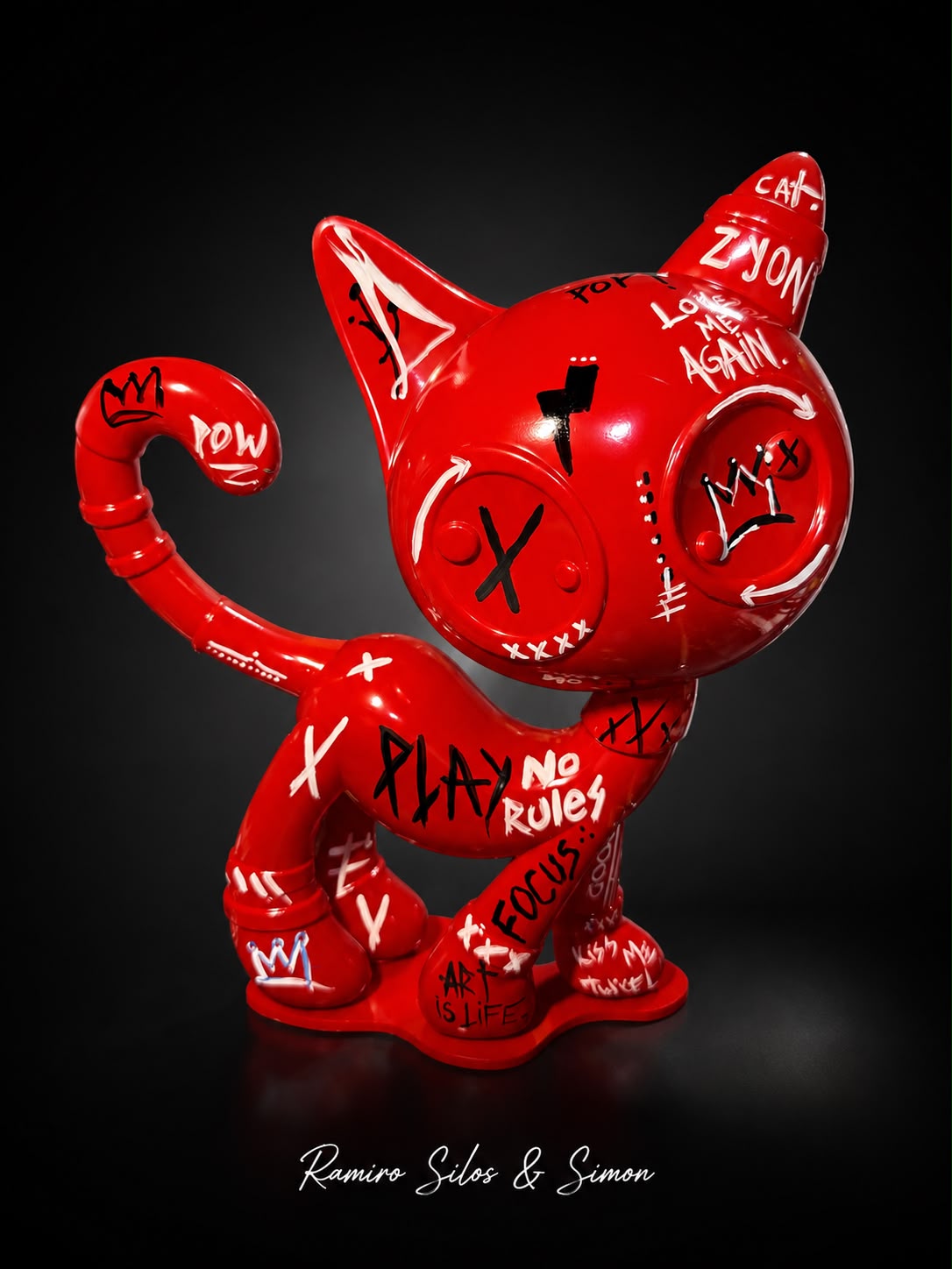 Escultura Cat Zyon Rebel Red 25 cm – Peça Única Pintada à Mão | Ramiro Silos & Simon