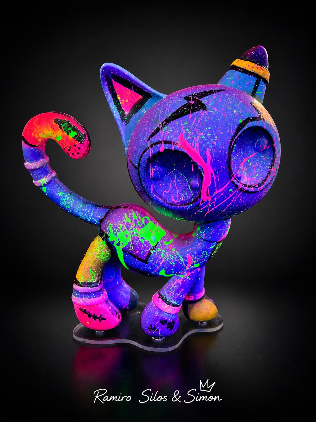 Escultura Cat Zyon Neon Galaxy Splash 25 cm – Polipropileno Maciço | Peça Única Pintada à Mão | Ramiro Silos & Simon