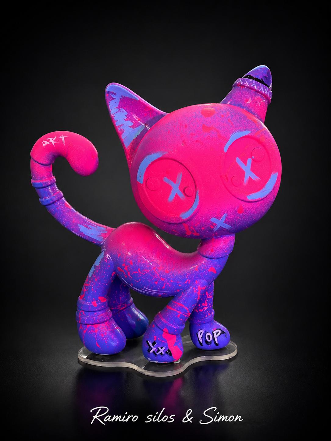 Escultura Cat Zyon Electric Pop 25 cm – Polipropileno Maciço | Peça Única Pintada à Mão | Ramiro Silos & Simon