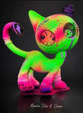 Cat Zyon Electric Garden – Escultura Artística em Polipropileno Maciço 25 cm