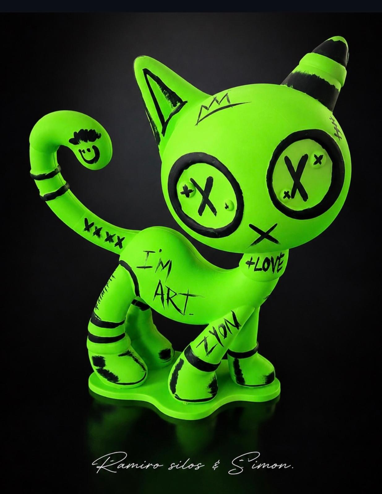 Cat Zyon Neon Bloom – Escultura Artística em Polipropileno Maciço 25 cm | Edição Colecionável
